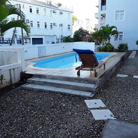 Spacious Apartment In Flic En Flac With Shared Pool